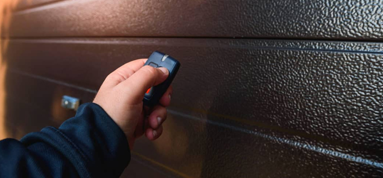 automatic door opener with remote control in Winter Park